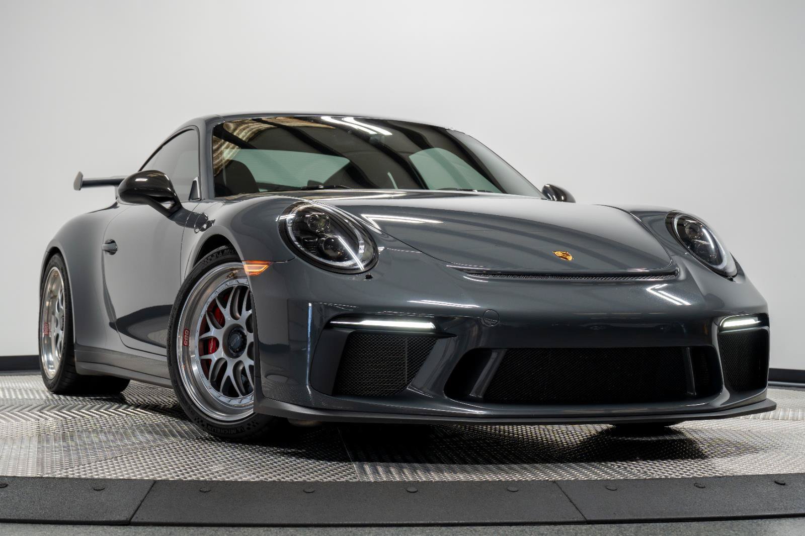Used 2018 Porsche 911 GT3 RWD image 31