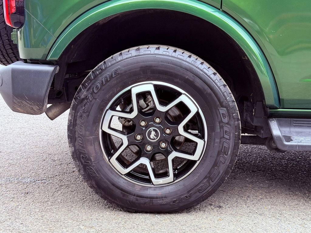 Used 2025 Ford Bronco Outer Banks AWD/4WD image 9