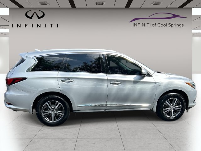 Used 2020 INFINITI QX60 Luxe w/ Essential Package FWD image 8
