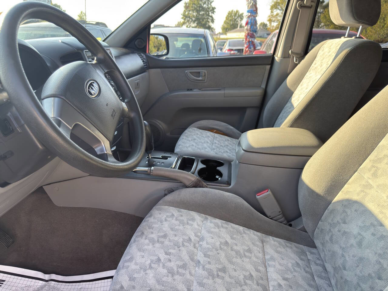 Used 2008 Kia Sorento 2WD image 9