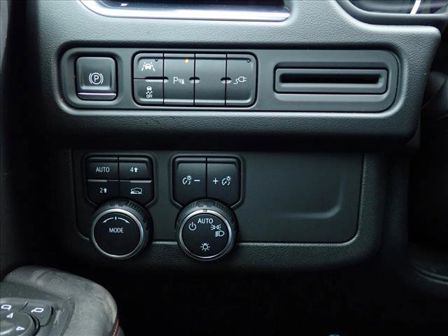 Used 2021 Chevrolet Tahoe RST w/ Luxury Package AWD/4WD image 27