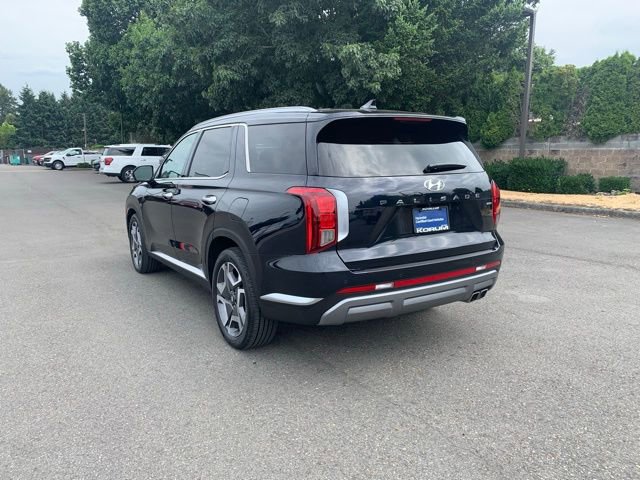 Used 2024 Hyundai Palisade Limited image 3