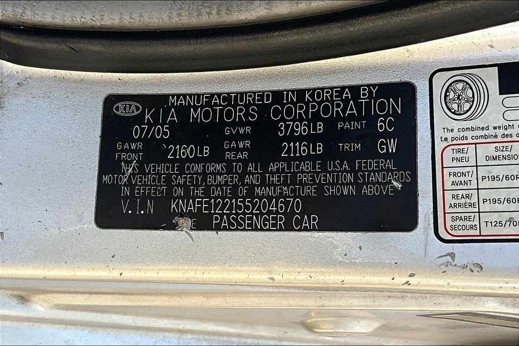 Used 2005 Kia Spectra image 17
