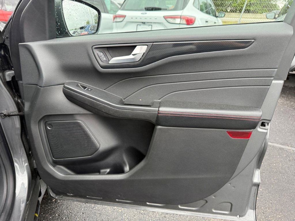 Used 2025 Ford Escape ST-Line AWD/4WD image 20