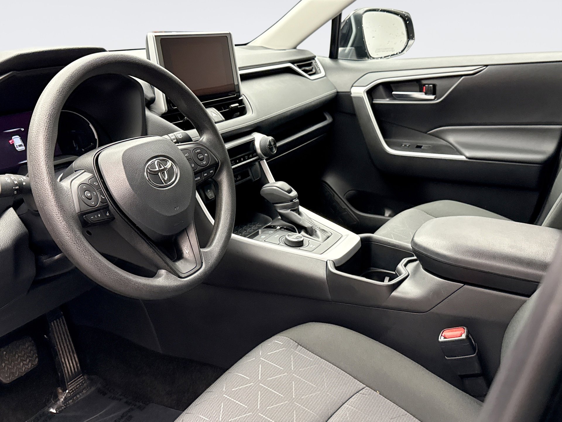 Used 2024 Toyota RAV4 AWD Hybrid image 10