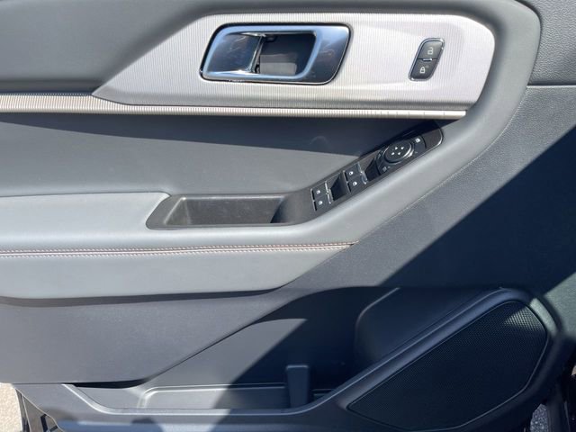 New 2026 Ford Explorer Active AWD/4WD image 13