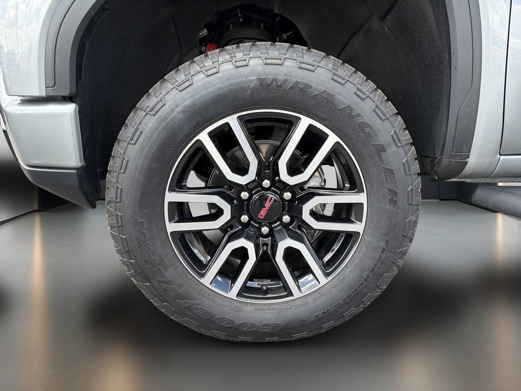 Certified 2026 GMC Sierra 1500 AT4 w/ AT4 Premium Package AWD/4WD image 11
