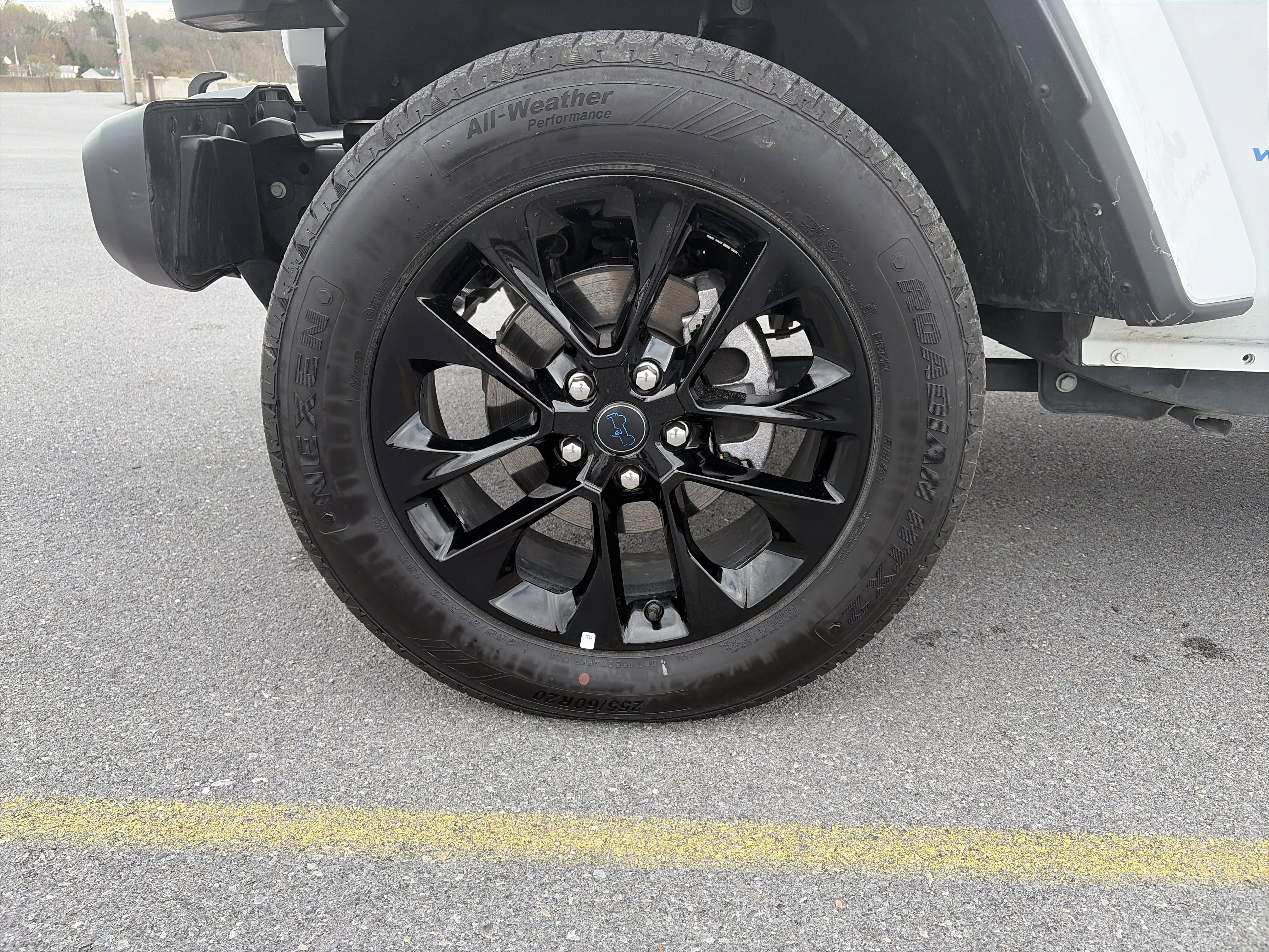 Used 2025 Jeep Wrangler Sahara w/ Safety Group AWD/4WD image 11