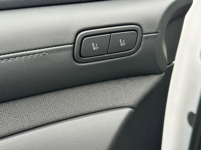 New 2026 Hyundai Santa Cruz Limited image 11