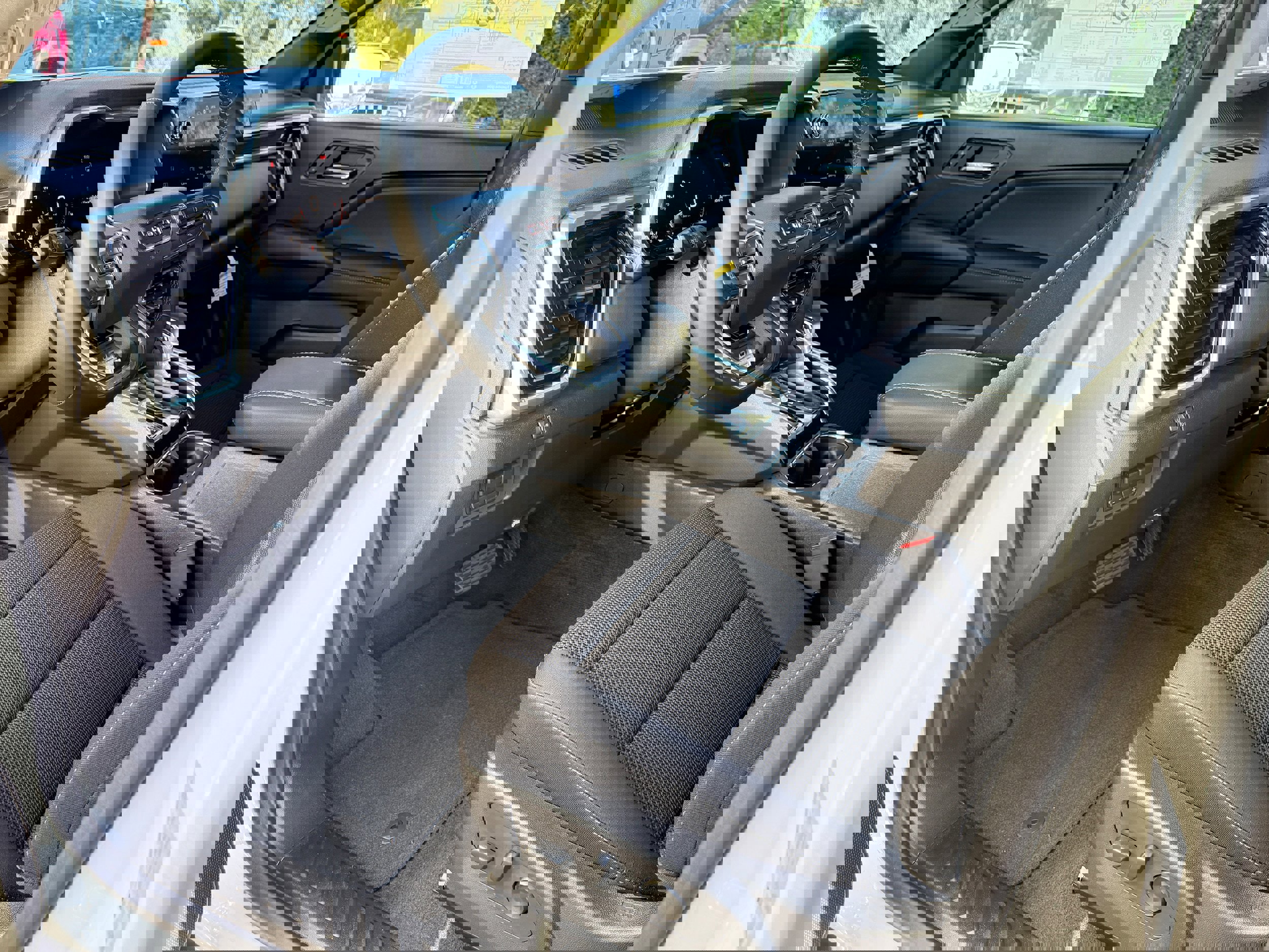 New 2026 GMC Canyon Elevation w/ Convenience Package image 10