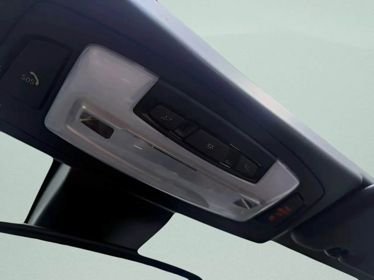 Used 2020 BMW 230i xDrive Convertible w/ Premium Package image 35