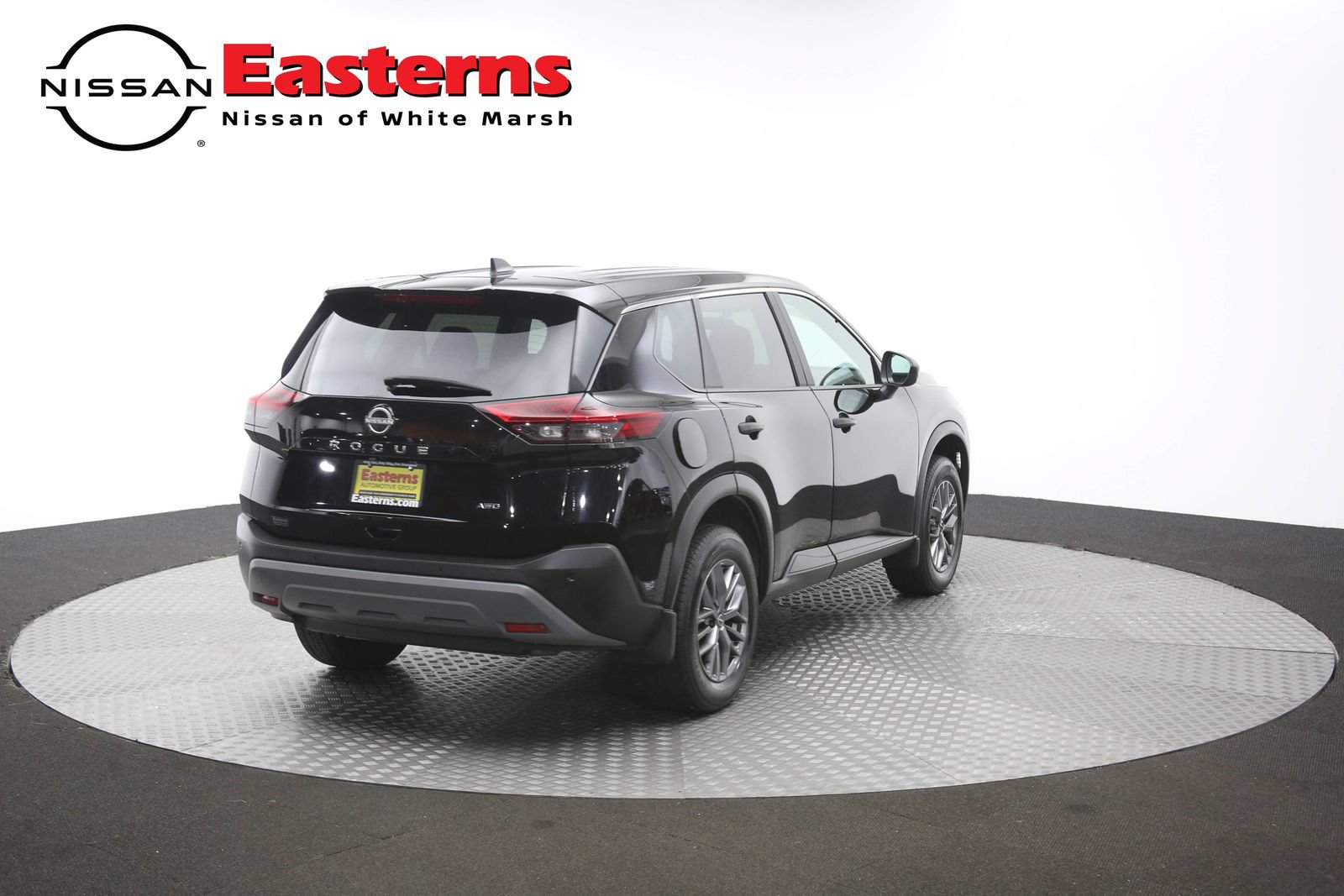 Used 2023 Nissan Rogue S AWD/4WD image 37