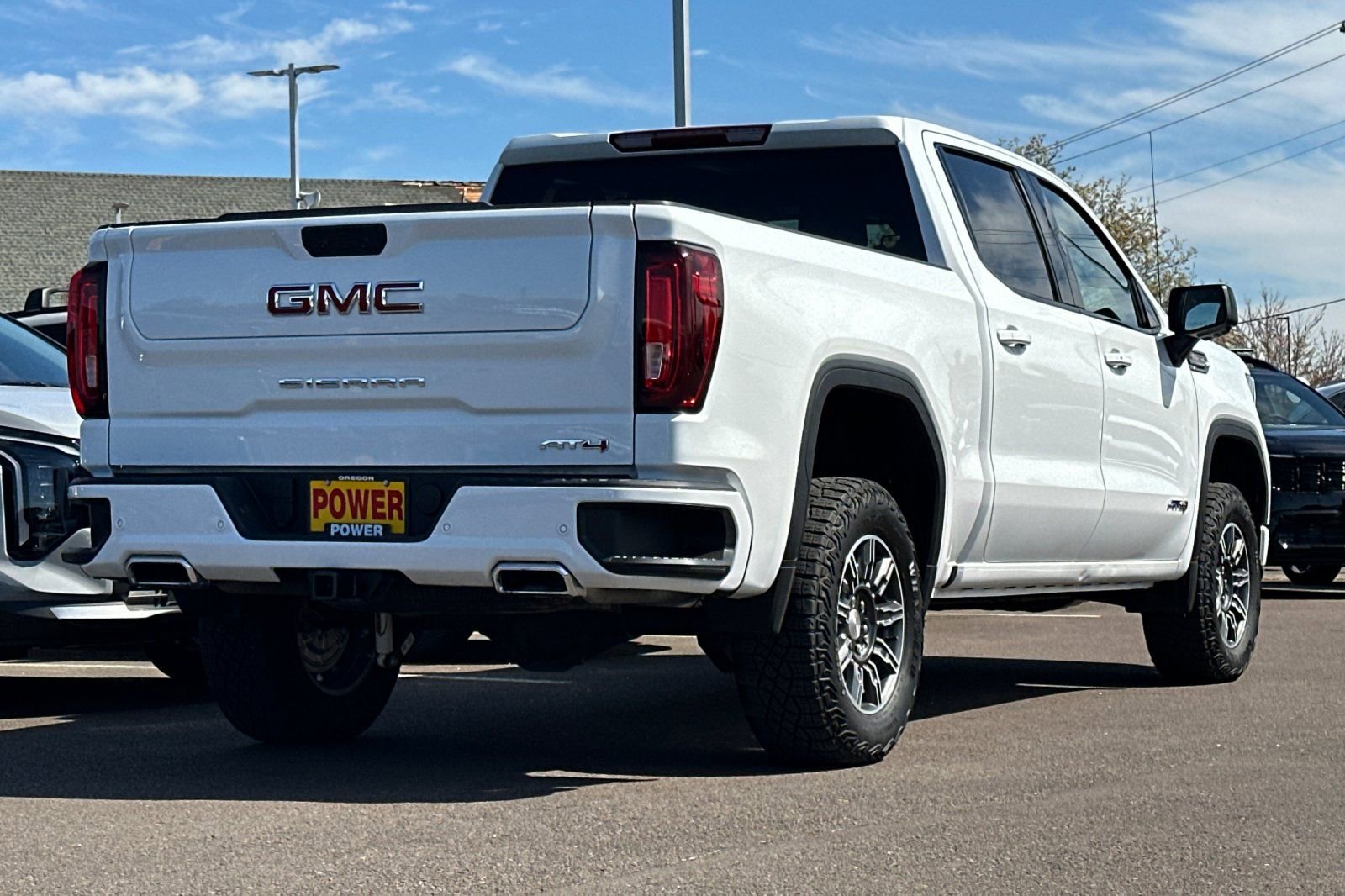 Used 2025 GMC Sierra 1500 AT4 image 4