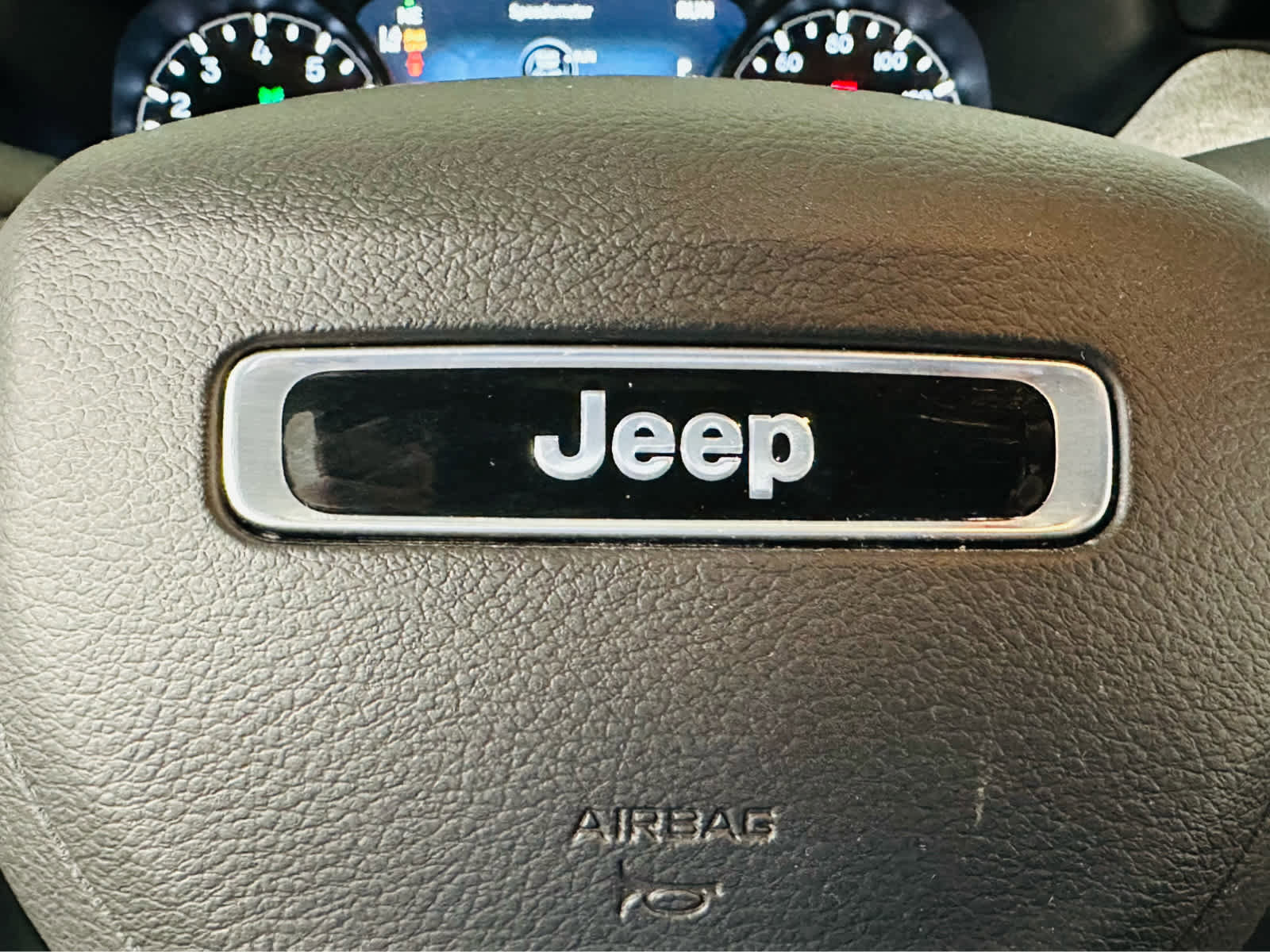 Used 2024 Jeep Compass Latitude AWD/4WD image 16