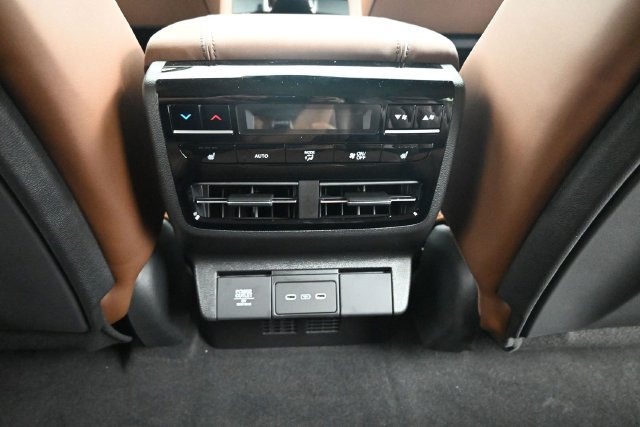 New 2026 Acura MDX w/ Advance Package AWD/4WD image 16