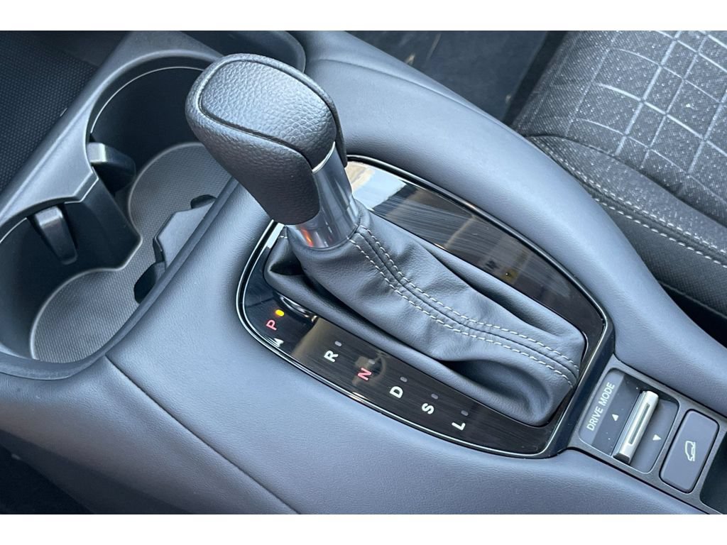 Certified 2027 Honda HR-V LX image 31