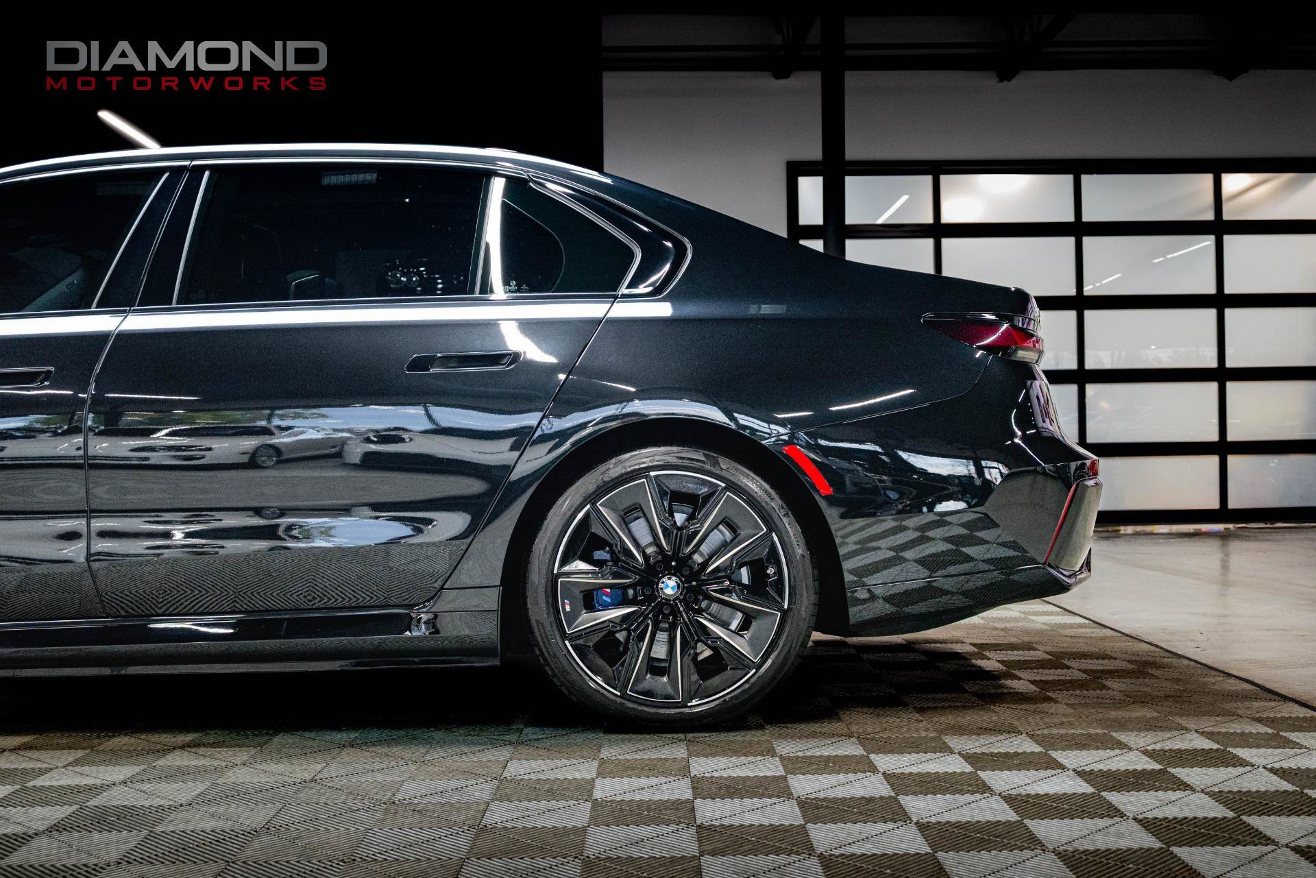 Used 2023 BMW i7 xDrive60 image 14