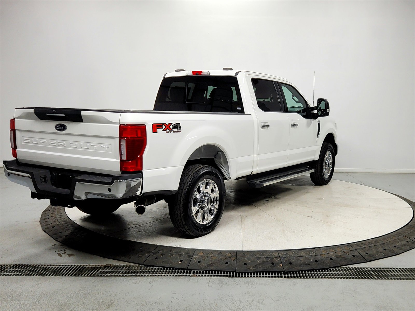 Used 2022 Ford F250 Lariat w/ Lariat Ultimate Package image 7