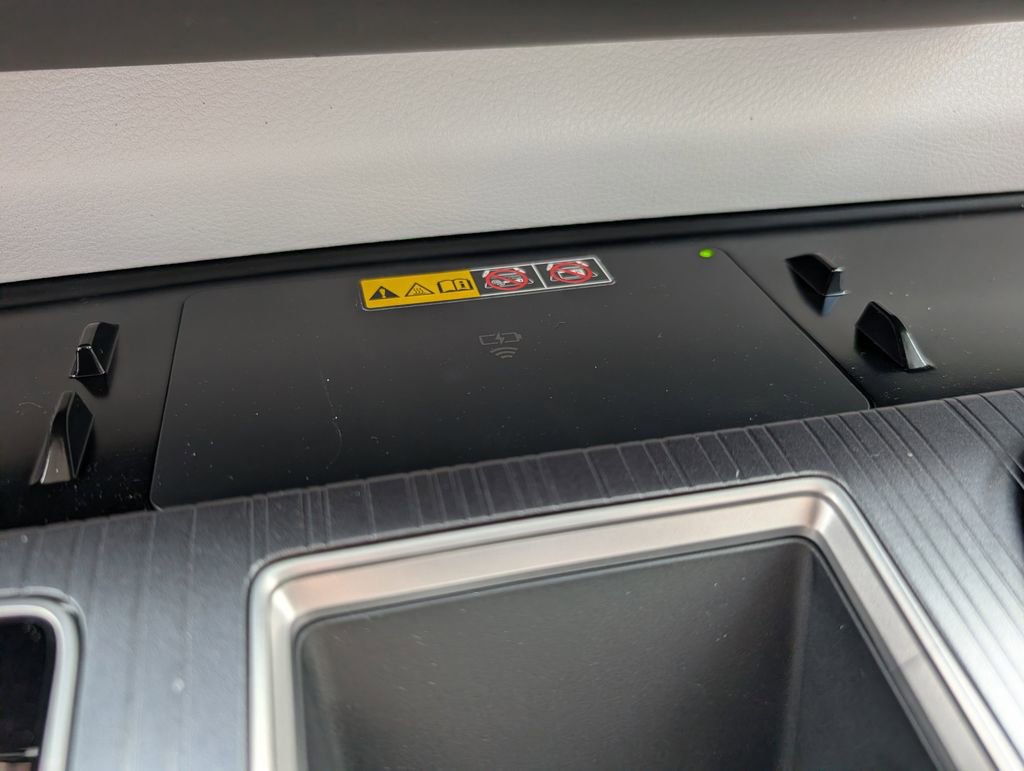 New 2026 Toyota Sienna XLE image 17