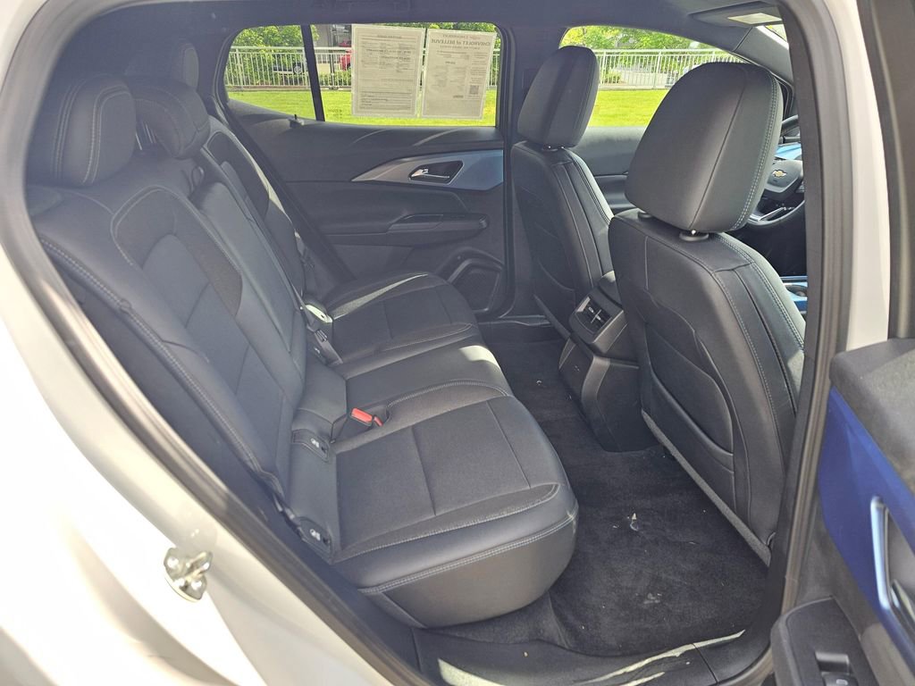 Used 2025 Chevrolet Equinox EV LT w/ Convenience Package FWD image 12