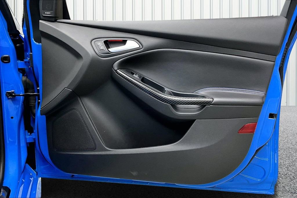 Used 2018 Ford Focus RS AWD/4WD image 28