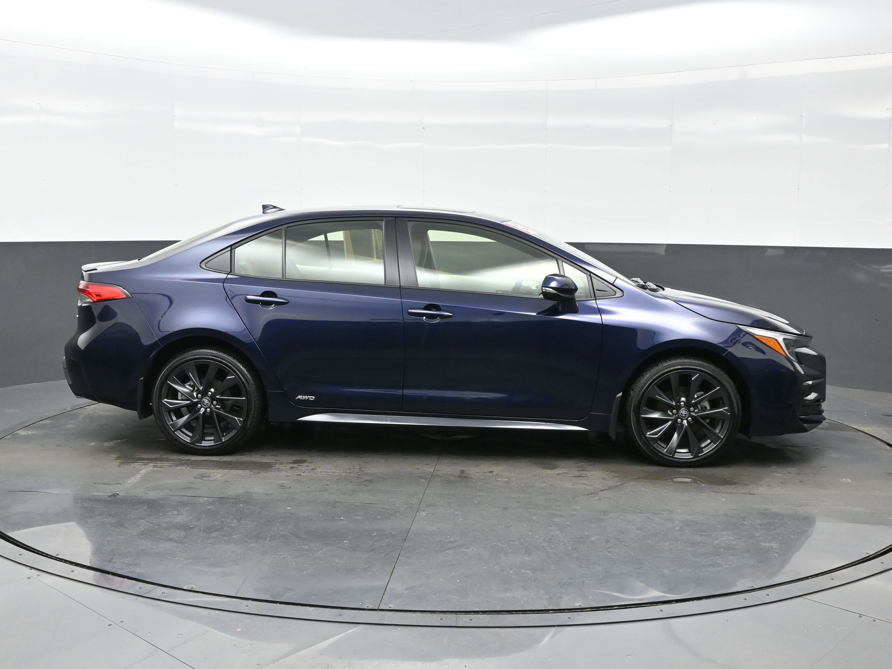 Used 2024 Toyota Corolla SE image 7