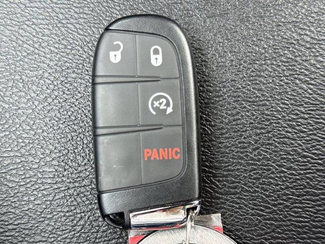 Used 2025 Jeep Compass Limited w/ High Altitude Package image 26