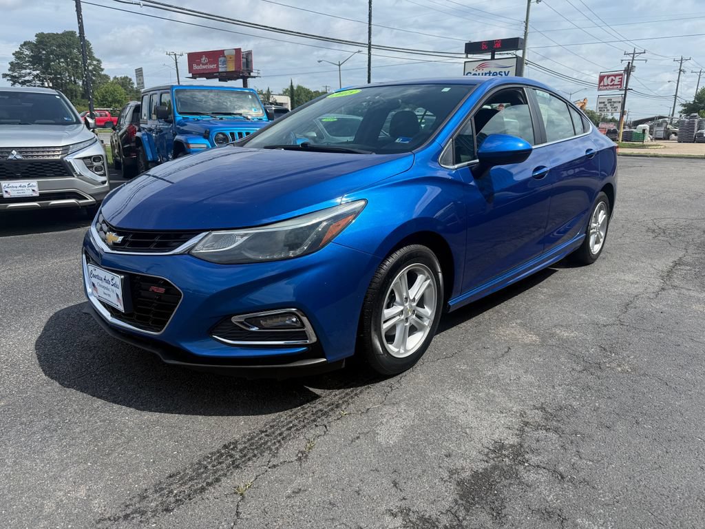 Used 2018 Chevrolet Cruze LT FWD image 7