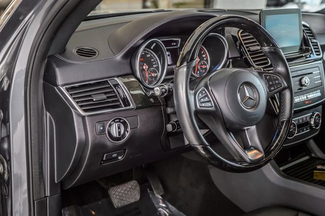 Used 2017 Mercedes-Benz GLS 450 4MATIC image 31