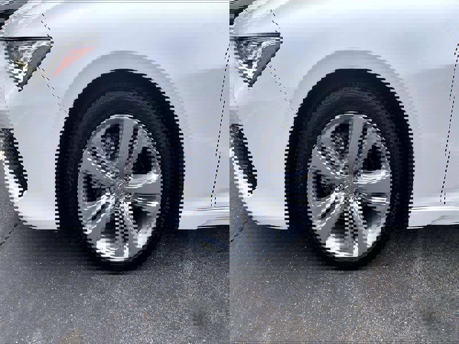 Used 2023 Acura TLX w/ Technology Package image 12