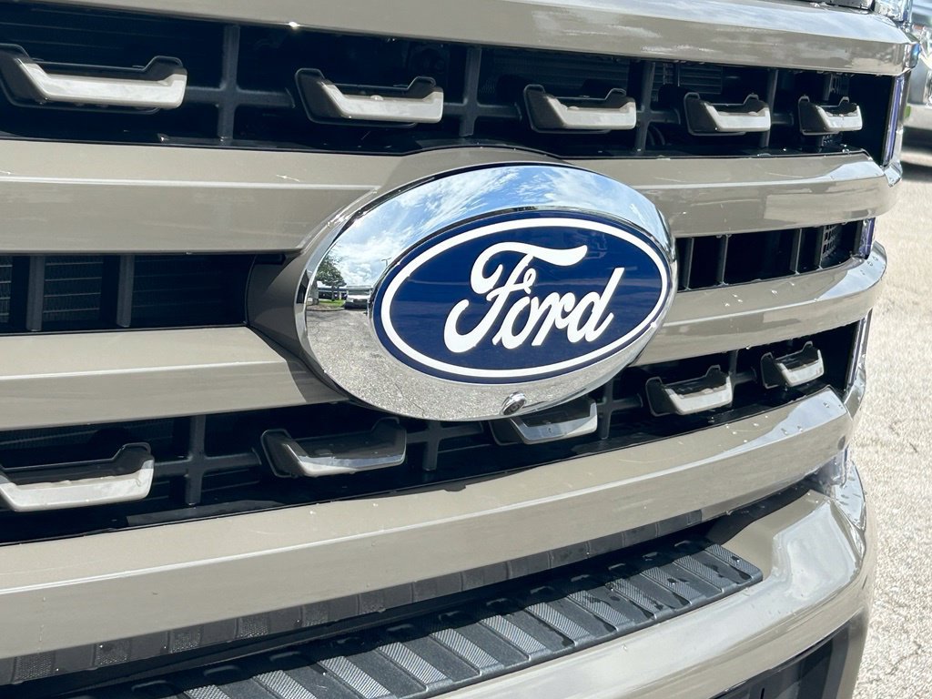 New 2027 Ford F250 Lariat w/ Lariat Ultimate Package AWD/4WD image 22