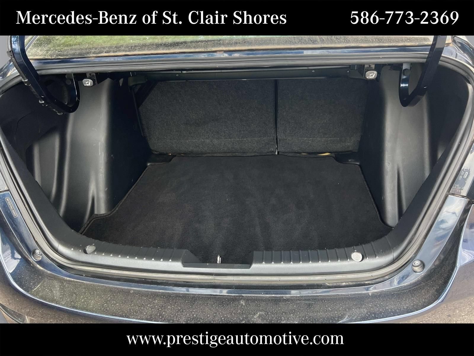 Used 2018 Toyota Yaris iA FWD image 12