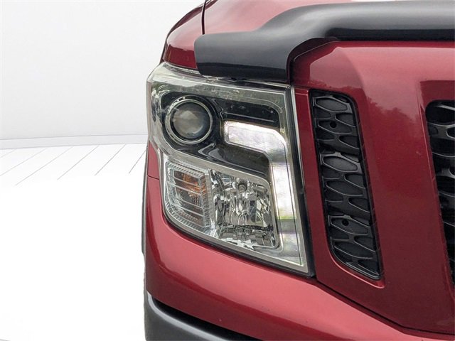 Used 2017 Nissan Titan PRO-4X image 9