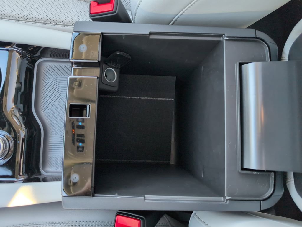 New 2026 Ford Explorer Platinum w/ LUX Leather Package image 36