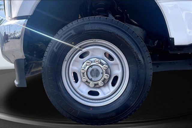 Used 2021 Ford F250 XL w/ Power Equipment Group image 9