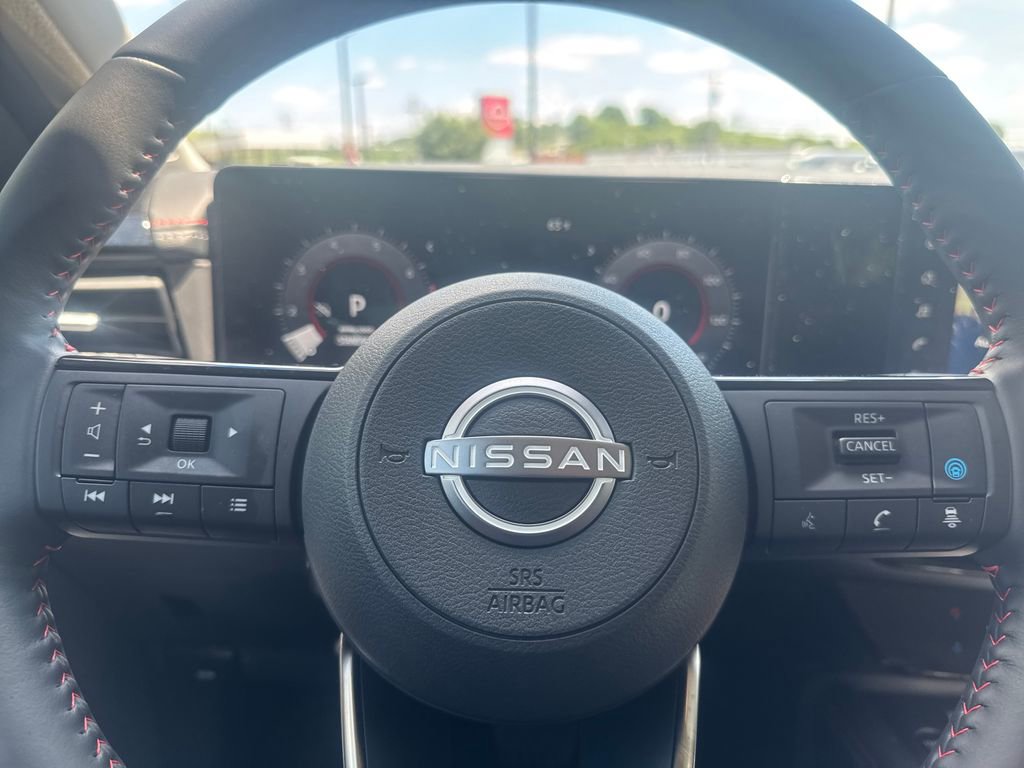 Used 2025 Nissan Kicks SR FWD image 43