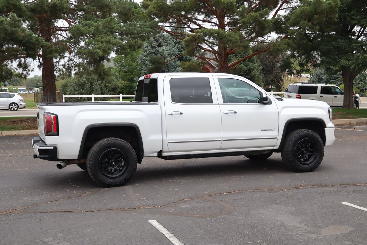 Used 2018 GMC Sierra 1500 Denali AWD/4WD image 4