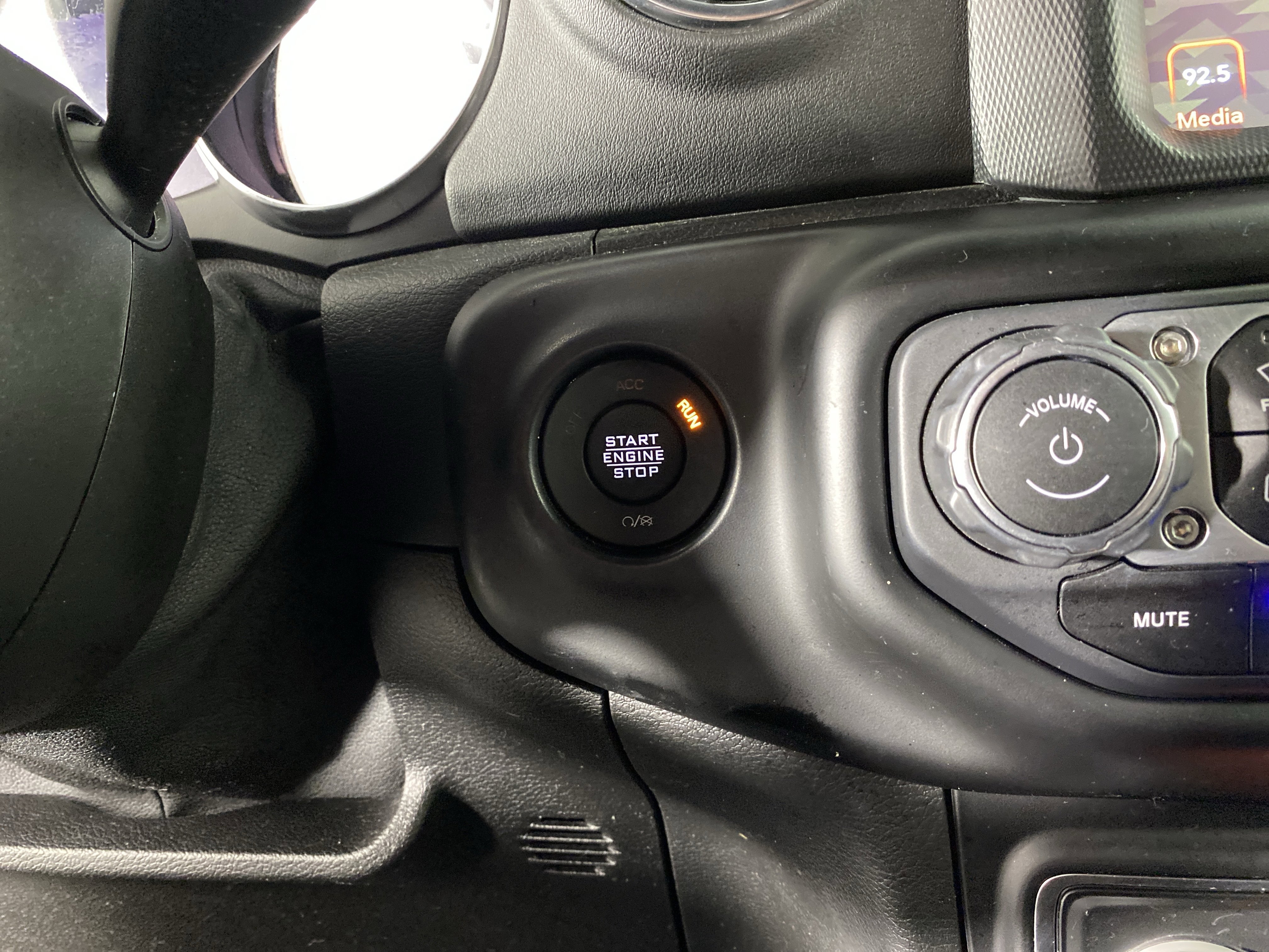 Used 2021 Jeep Wrangler Unlimited Rubicon 4xe w/ Steel Bumper Group image 28