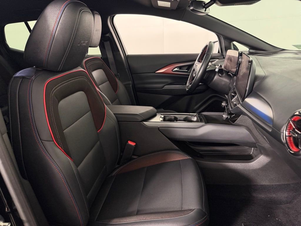 Used 2024 Chevrolet Equinox EV RS image 33