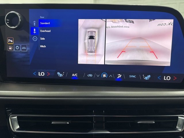 Used 2024 Chevrolet Traverse LT w/ Trailering Package image 17