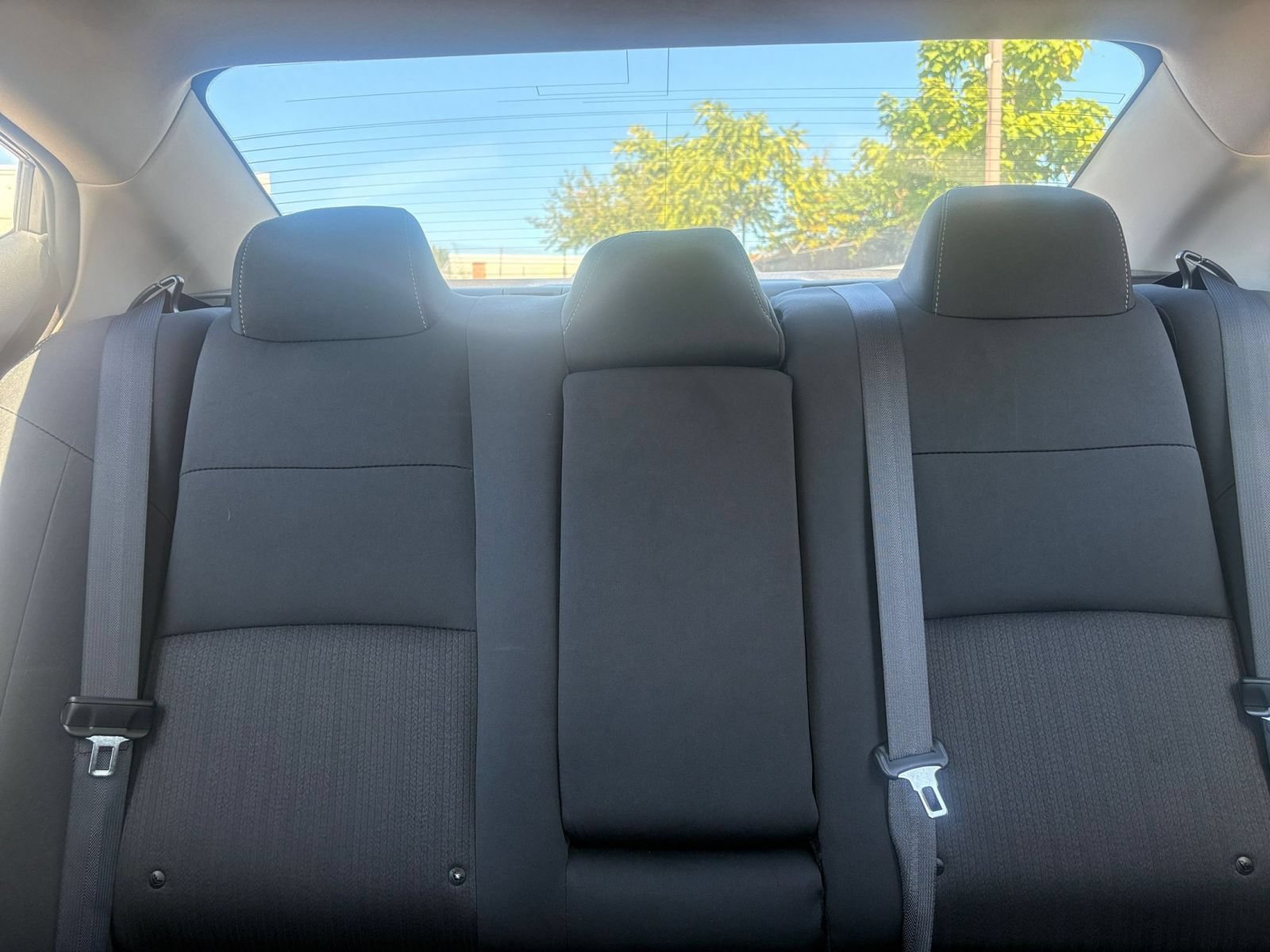 Used 2025 Nissan Altima 2.5 SV FWD image 32