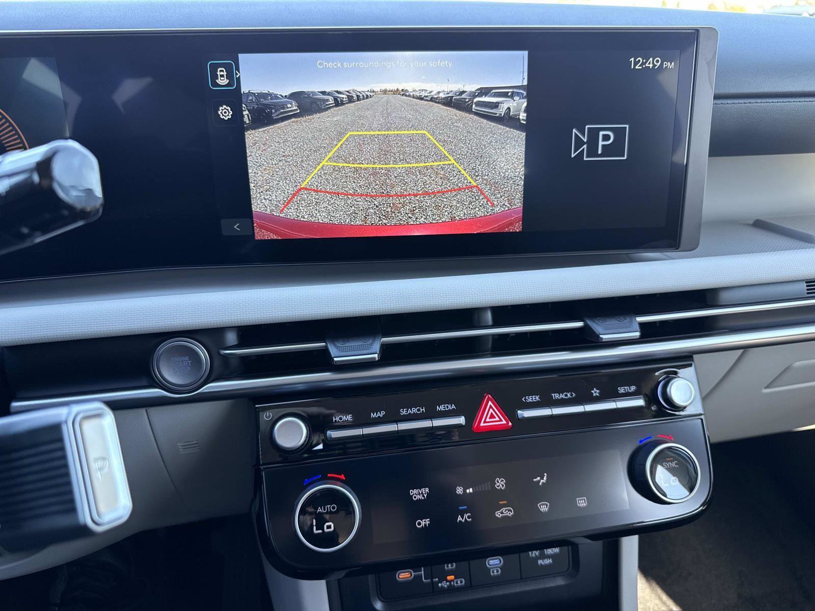 New 2026 Hyundai Tucson Blue SE image 4