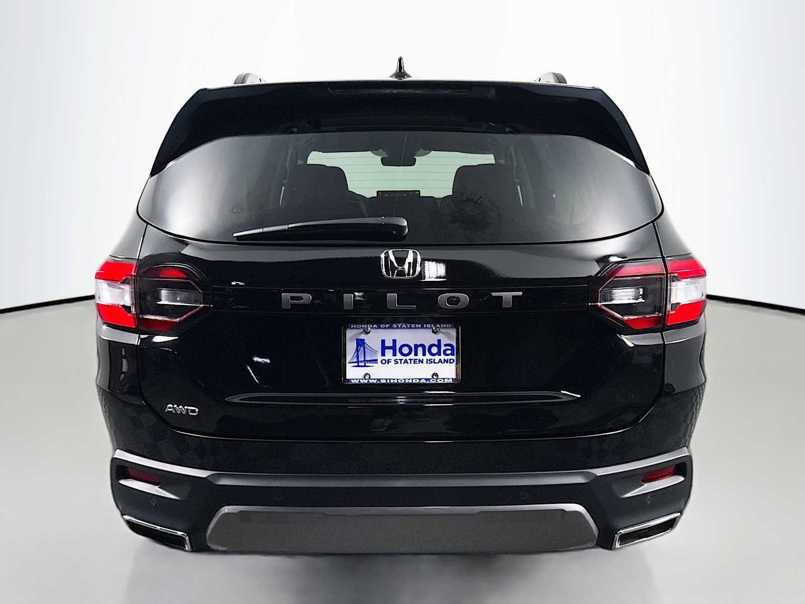 Certified 2026 Honda Pilot EX-L image 6