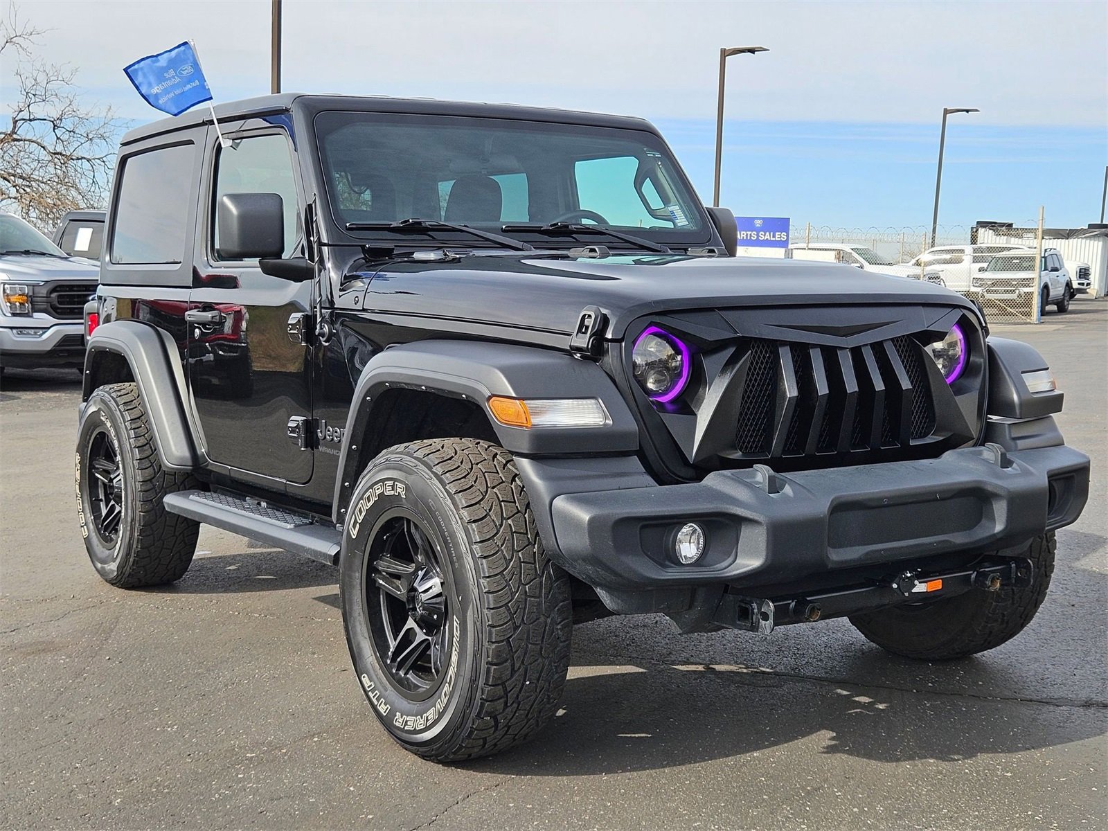 Used 2022 Jeep Wrangler Sport image 3