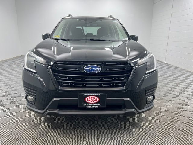 Used 2023 Subaru Forester Premium AWD/4WD image 3
