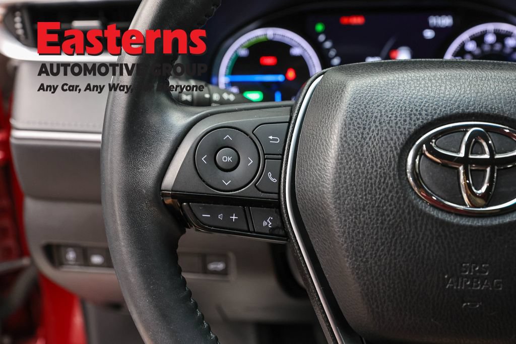 Used 2024 Toyota Venza LE AWD/4WD image 14
