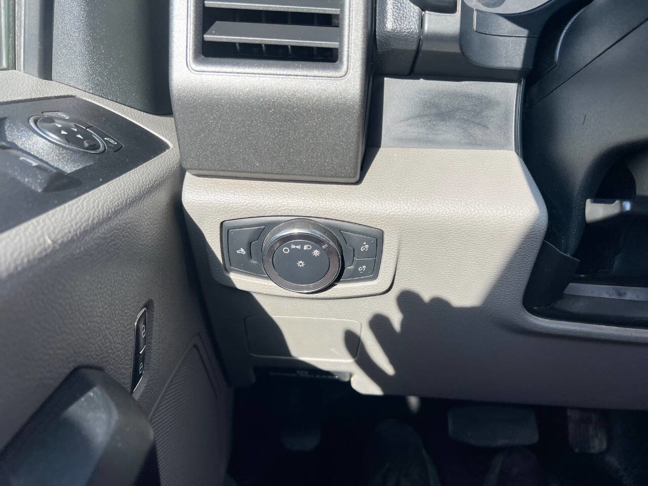 Used 2017 Ford F250 XL w/ STX Appearance Package image 13