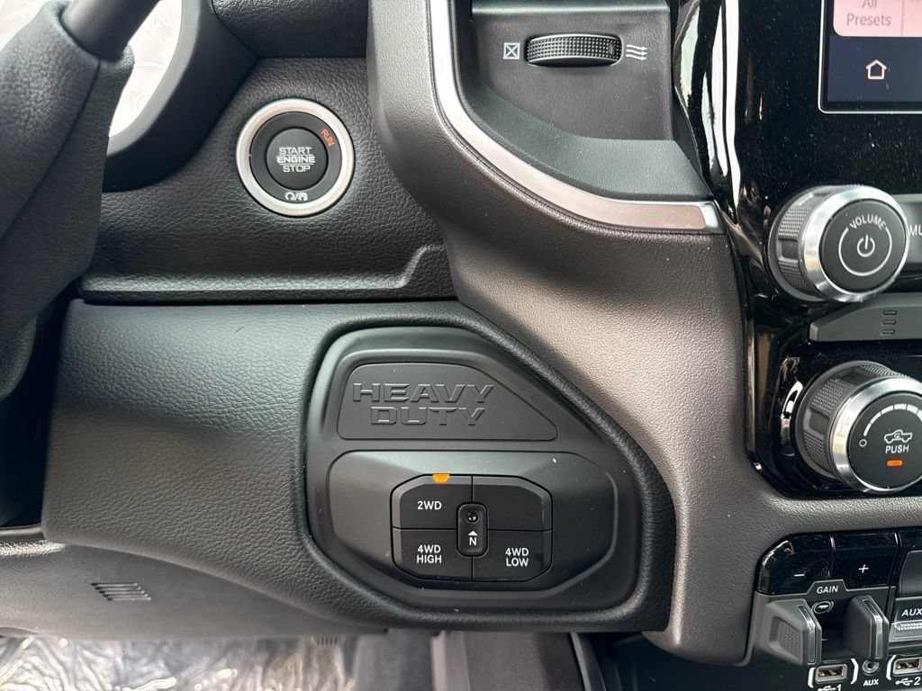 New 2026 RAM 2500 Big Horn AWD/4WD image 15