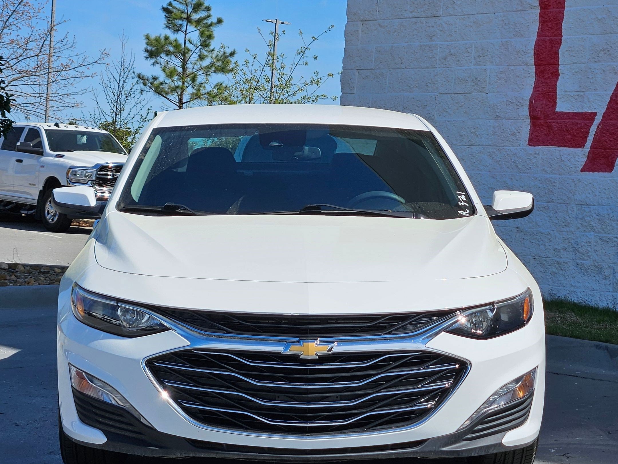 Used 2024 Chevrolet Malibu LT image 2