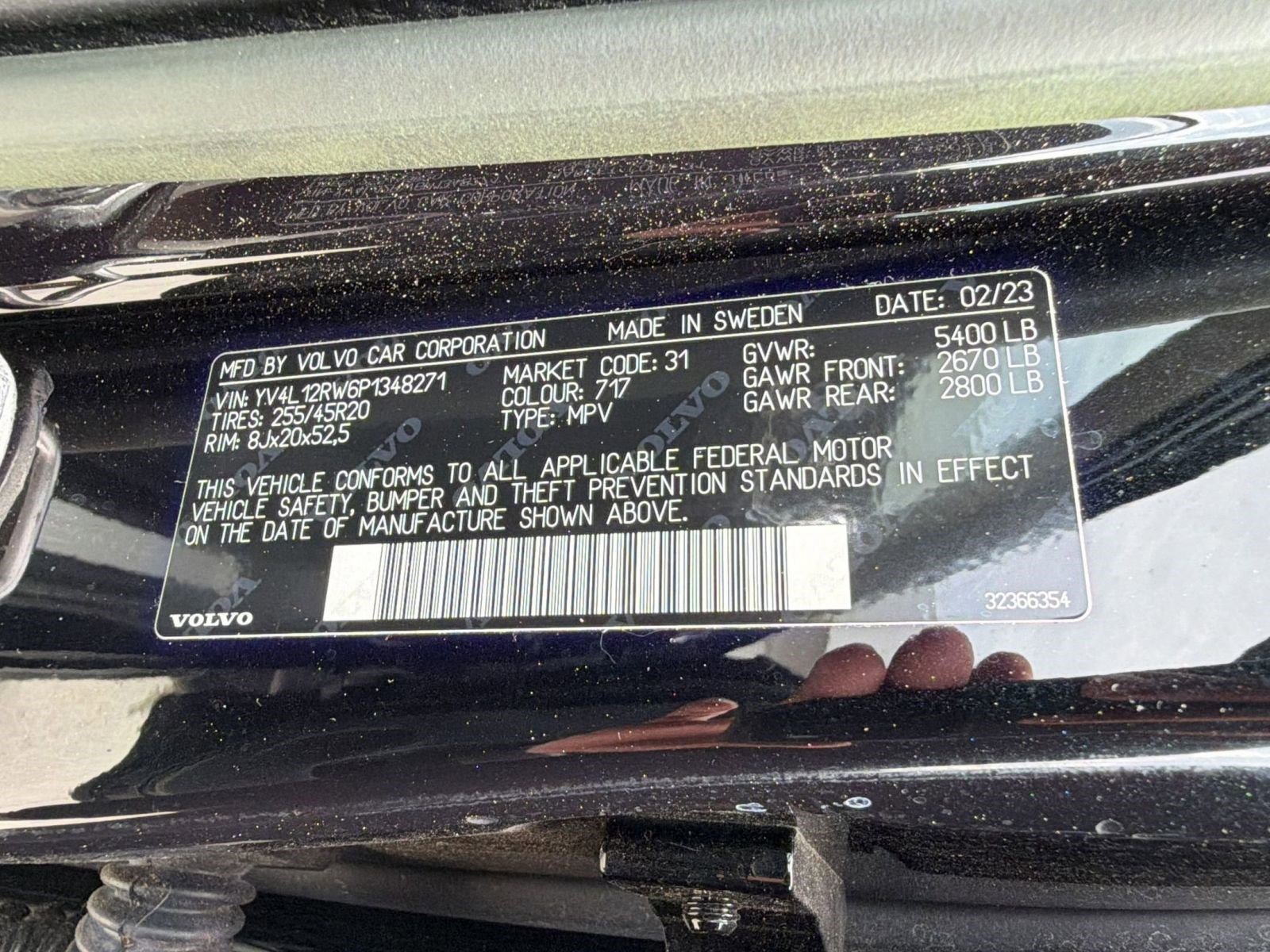 Certified 2023 Volvo XC60 B5 Plus w/ Climate Package image 21